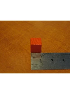 Fa Játékalkatrész - Kocka Piros (1cm-es)