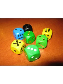 Dobókocka - 6 Oldalú 16mm-es Fa Vegyes Színű - 16mm Wood Dice Assorted Colors