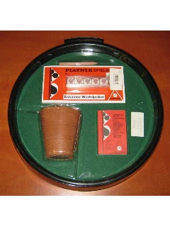 Pókertálca Pókerkockával Bőrpohárral