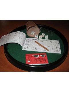 Pókertálca Pókerkockával Bőrpohárral